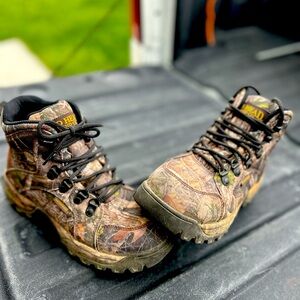 Redhead hiking boots size 5